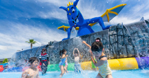 日本樂高樂園史上最大用水量！全新「樂高水上樂園」親子消暑首選，「強力水泡、水上迷宮」玩到小孩沒電。