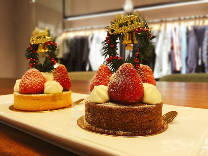 『台北東區複合式精品』HAMA BOUTIQUE 精緻小巧聖誕限定甜點 Dolcetti。用低調奢華的品味妝點自己，優雅地迎接美好的聖誕節吧。
