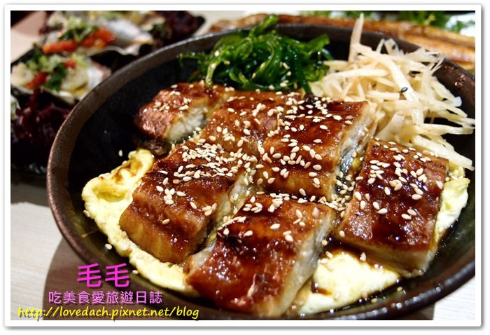 滑蛋鳗鱼丼 300元