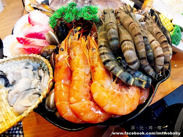 【捷运美食】济鸿火锅 渔港直送生猛海鲜 虾兵蟹将活跳跳上桌 甜润