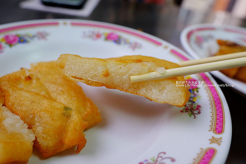 在地人铜板早餐美食.上午下午场在不同地点.转角炸粿蚵嗲店.