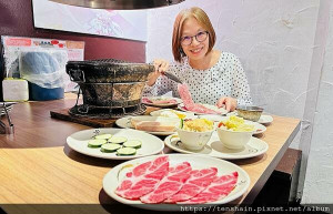 【中山區燒肉吃到飽】出一張嘴日式燒肉(烤必勝)南京店，不到千元和牛吃到飽，還有超過20種口味冰淇淋任君享用！