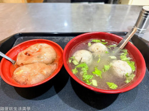 【新竹食記】新竹玉龍肉圓(關東店) - 位在關東市場附近的三大肉圓名店，皮薄料豐搭配鹹甜醬汁很入味