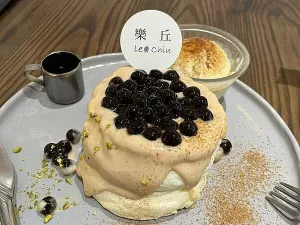 【台中東海美食推薦】樂丘廚房｜珍珠奶茶舒芙蕾 (網美人氣餐廳、東海下午茶、鄰近東海夜市/商圈)