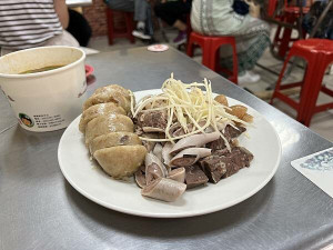 基隆美食，孝三大腸圈，道地台灣小吃