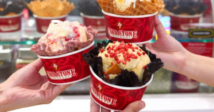 17元吃COLD STONE！鹹甜冰淇淋「海鹽焦糖恰恰」新品開吃，COLD STONE優惠攻略買一送一含脆餅。