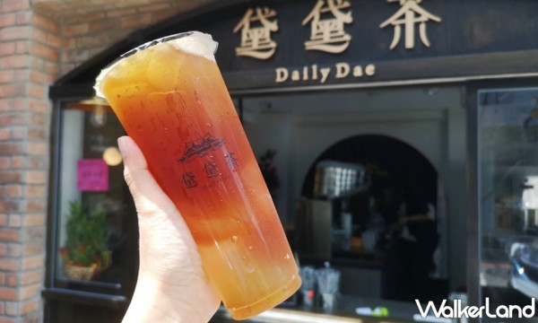 這一杯先打卡再說！網美風手搖飲「黛黛茶」台北一號店插旗中山區，一日限定「1元奶茶」絕對要搶喝。