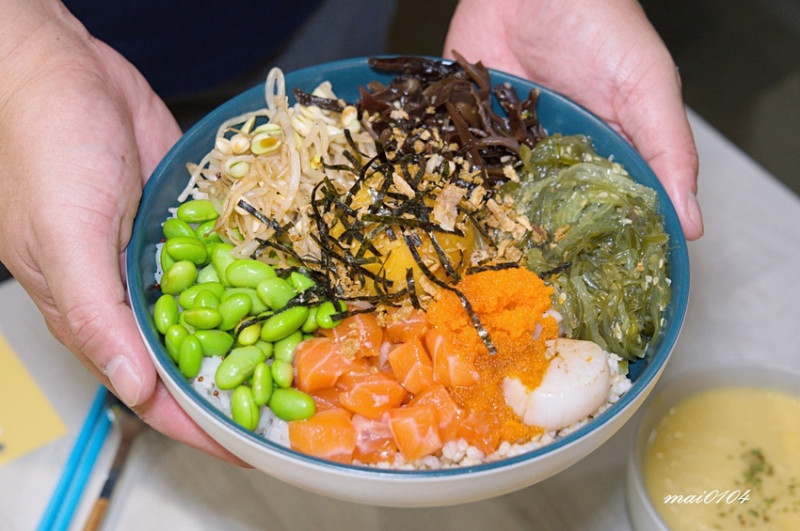 桃園市中壢區中壢美食｜彩碗colorbowlpoke中壢站前店～新開幕！多重優惠、餐點健康美味清爽無負擔（內有菜單及點餐方式）