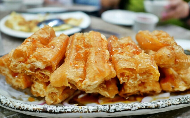 桃園在地人激推！老油條小館必吃招牌菜「老油條」超夠味！