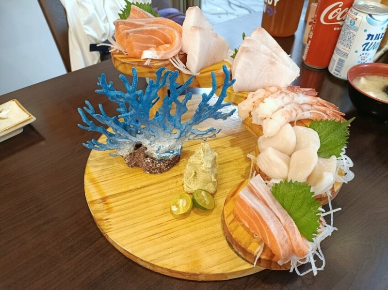 新北市三峽區三峽美食|村 日本料理~各式刺身、生魚片、握壽司、炸物、烤物、串燒皆可吃到飽!