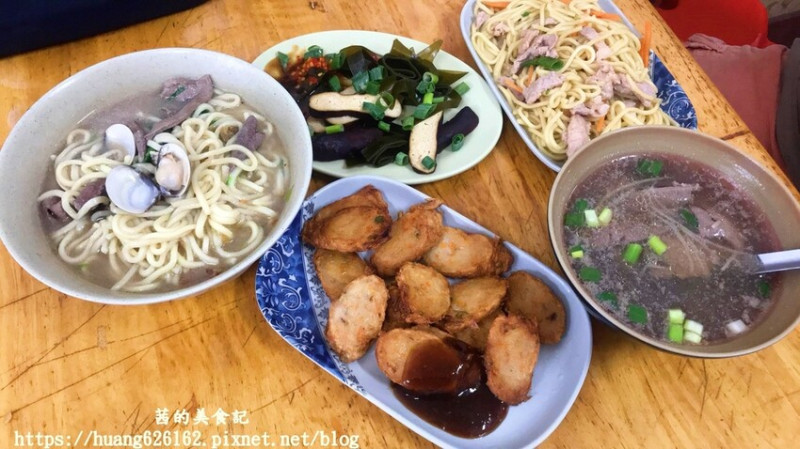 桃園市大溪區【桃園大溪區】大溪區美食『地方小吃』✖在地人都吃的麵食館 , 青菜自己種的喔~