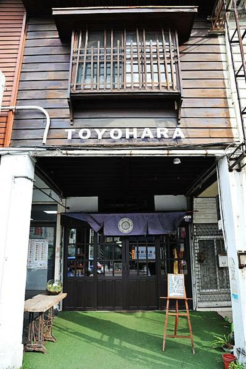 Toyohara Coffee Roasters咖啡館，百年老宅歷史歲月，加上醇厚咖啡香，讓味蕾感受各式精品咖啡的好風味