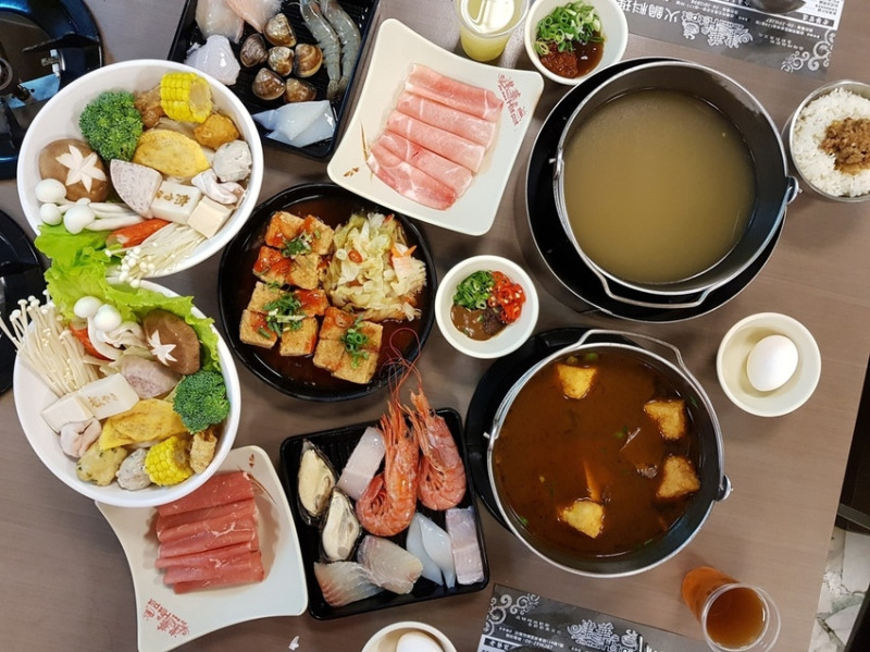 《台南火鍋》津華火鍋  北安店  //  庶民美食、不吃後悔  //  超激省  冬日火鍋