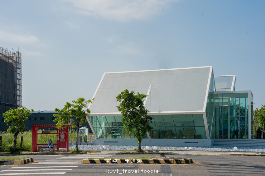 台南歸仁景點推薦_坐忘林幾何館，2024台南高鐵新地標！八十