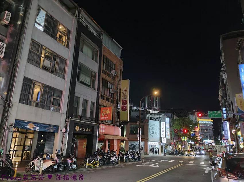 台北市萬華區台北青旅【丹居青旅】西門紅樓人氣住宿點.西門捷運站步行５分鐘.專屬女生樓層生活便利│廚房洗衣│乾濕分離│四人房型│台北住宿