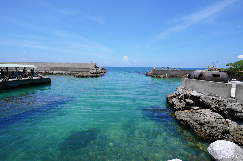 紅柴坑漁港旁「阿三哥海產店」，坐擁小漁港無敵美景，墾丁海鮮餐