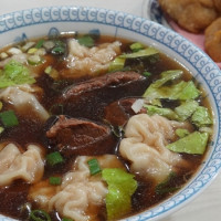 餛飩控快筆記！飄香60年的餛飩老店，必點餛飩牛肉湯「黑乾溫州餛飩大王」，鮮肉餛飩湯、紅油抄手、炸餛飩也推薦。