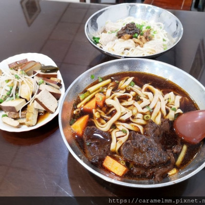 【苗栗竹南】江記牛肉麵 半筋半肉牛肉麵 豆花免費招待 竹南美食 竹南美食小吃 竹南牛肉麵 推薦 文附菜單 自由街