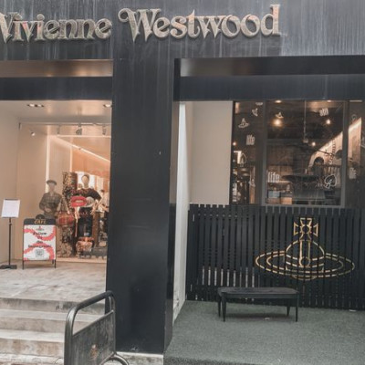 [台北美食]Vivienne Westwood CAFÉ 台北旗艦店 東區下午茶 台北網美咖啡店