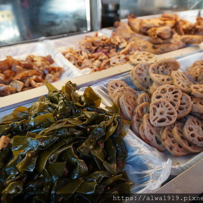 【桃園美食】榮榮麻辣鴨頭滷味：團購美十大推薦！四川養生麻辣燙料多味美。Foodpanda外送。中壢遊客必吃美食推薦