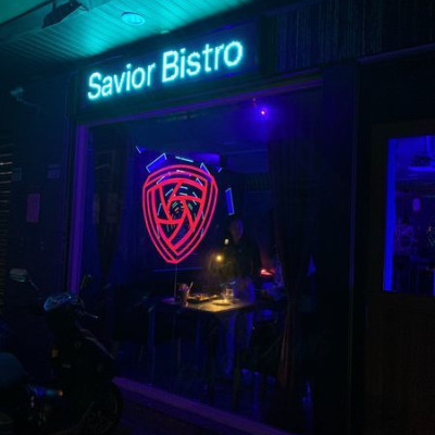 [ 台北美食 ] 西門町特色酒吧星期五來一點小酌吧 - Savior Lounge Bar救世主小酒館