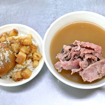 台南牛肉湯／肉燥飯+滷蛋免費供應吃到飽／限量供應晚來吃不到／飄香20多年在地人最愛／超佛心價格CP值爆表