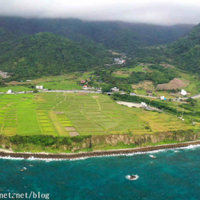 【花蓮。豐濱】依山傍海。新社梯田。全台最大臨海稻田。空拍攝影記錄