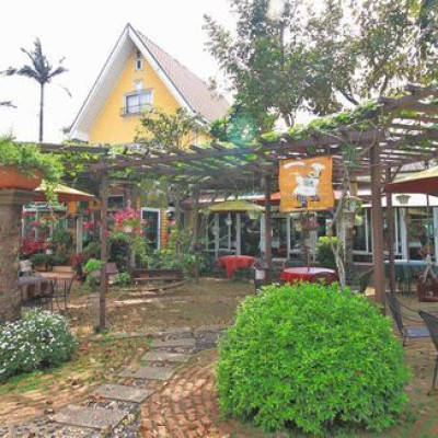 【桃園餐廳】阿勃勒農莊-佔地超過1200坪超大花園景觀餐廳