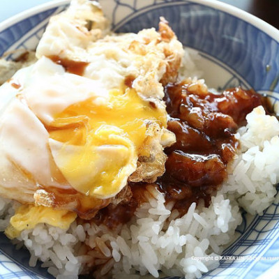 【宜蘭早餐】阿德早午餐｜台灣味的早點縣長套餐油飯乾麵魯肉飯