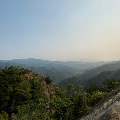 ▶新北景點◀三峽五寮尖。挑戰自己攀岩走稜線，訓練耐力毅力