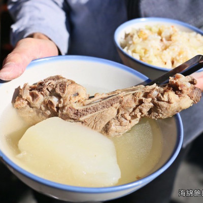 2019米其林必比登美食/延三夜市小吃『高麗菜飯/原汁排骨湯』古早味在地人必吃美食！菜單價位(捷運大橋頭站)