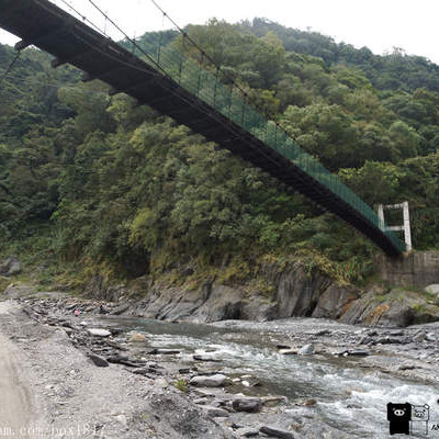 【南投。仁愛】野溪溫泉。精英溫泉。塔羅灣溪。情人吊橋