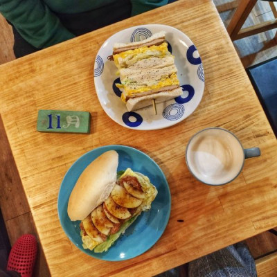 【北捷｜亞東醫院美食】食月午日｜料多實在、價位合理，食材醬料全程手作的超用心早午餐