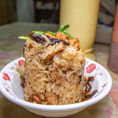 台中烏日，日盈排骨酥麵鮮蚵仔麵~郵局對面的美食... - 微笑Joe幸運