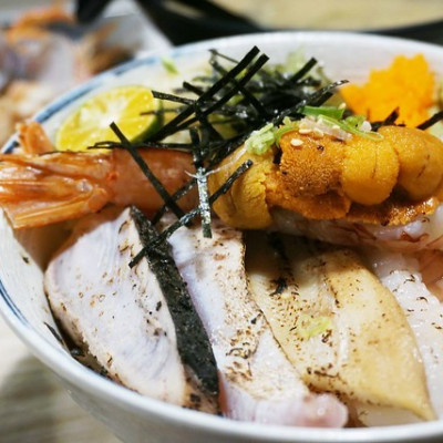 南方漁場 海鮮丼｜台北｜信義｜CP值超高｜北海道極上海膽-【覓食】