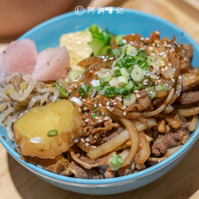 阿新筆記|人人有丼吃|台中教育大學學生激推！西區百元高CP美味丼飯～