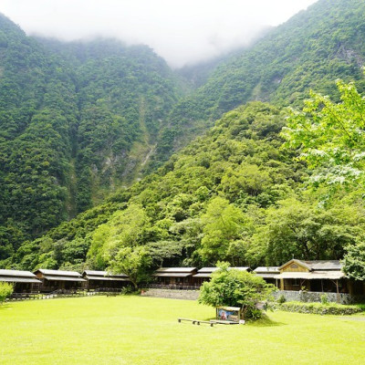 【台灣，花蓮】時空凍結的美麗山谷，布洛灣太魯閣山月村 Taroko Village Hote。（花蓮住宿推薦/秀林美食推薦）
