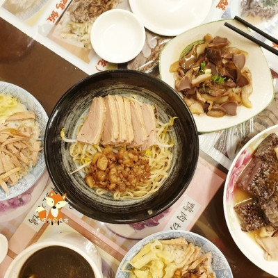 台中西區 │ 美村鴨肉飯 不在美村路上的台南美味料理 魯味 意麵也別錯過 今天吃什麼