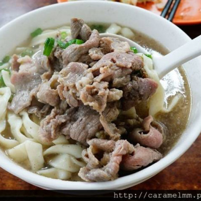 【新竹東區】璽子牛肉麵 新竹店 斤餅專賣 羊肉湯甘甜溫醇 新竹牛肉麵推薦 交大美食 附菜單 近交通大學/學府路